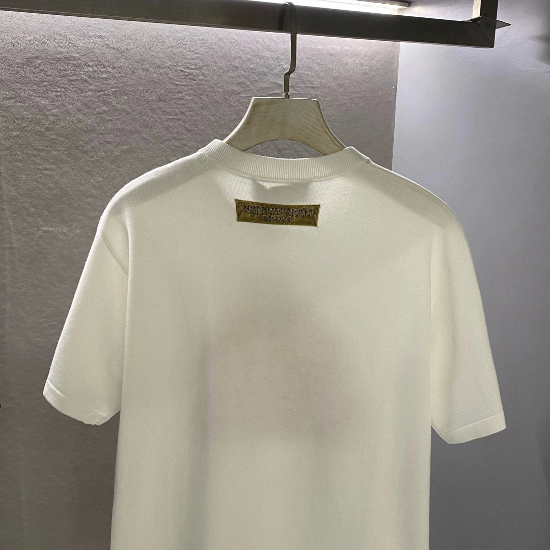 &WG.luxury--- oversized item: D-F361D1685